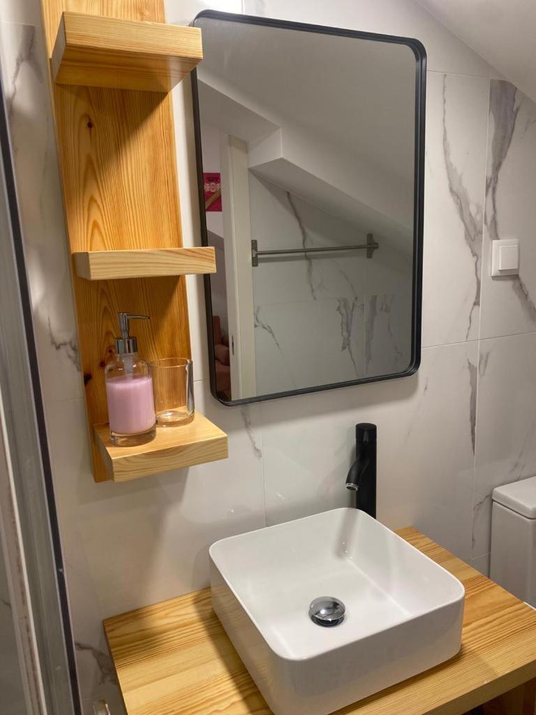 Appartamento Rose Essence Aparment - Exceptional Balcony Coimbra Esterno foto