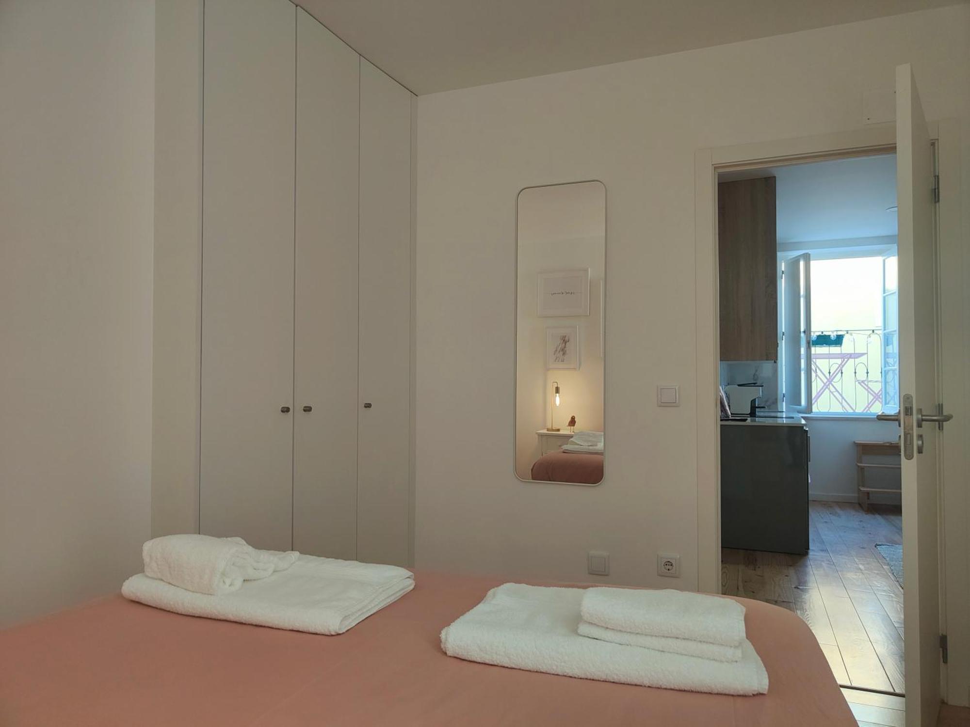 Appartamento Rose Essence Aparment - Exceptional Balcony Coimbra Esterno foto
